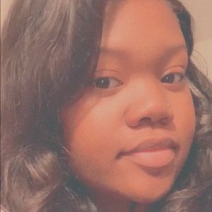 Meet your Posher, Anniqua